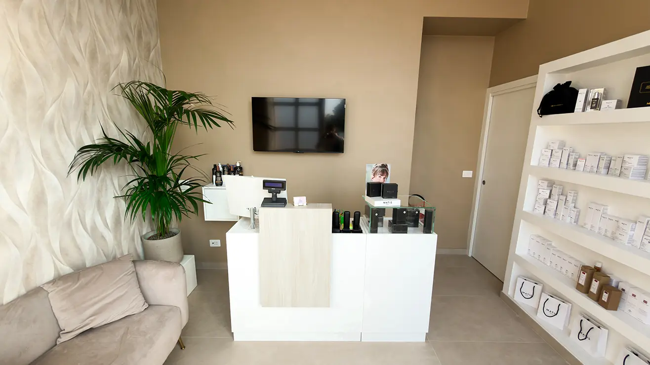 Interni centro estetico Age Beauty Lab Crema